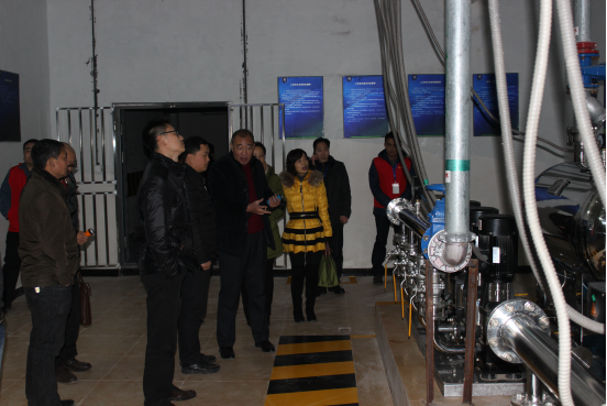 翠屏區(qū)政府領導蒞臨我司專題調(diào)研 二次供水管理和飲水安全