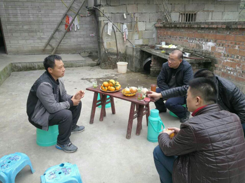 扶貧幫扶送溫暖 精準(zhǔn)扶貧暖人心