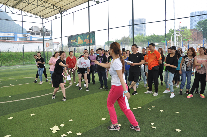 熔煉團(tuán)隊(duì) 超越自我 ——集團(tuán)公司營(yíng)銷部團(tuán)隊(duì)建設(shè)活動(dòng)