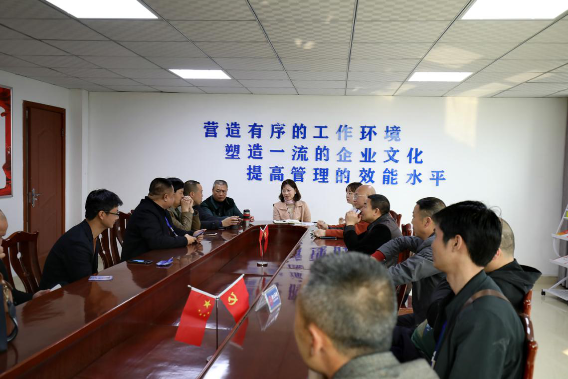 基層路越走越寬 職工心越訪越暖