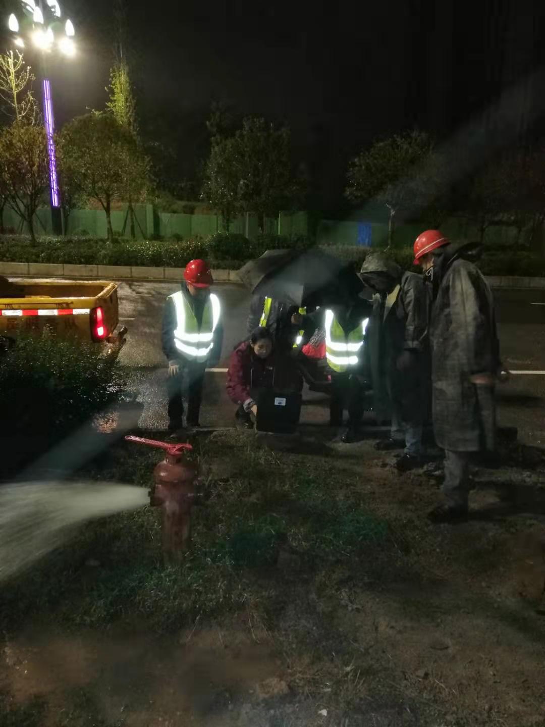 天泉供水公司開(kāi)展管網(wǎng)沖洗 確保水質(zhì)安全